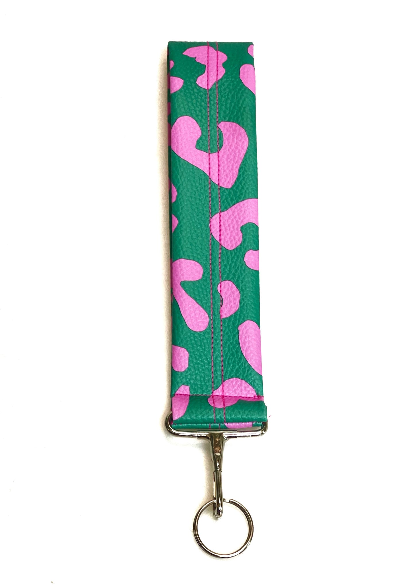 Schlüsselband Leo – handgemacht aus Kunstleder mit silbernem Karabiner und Schlüsselring