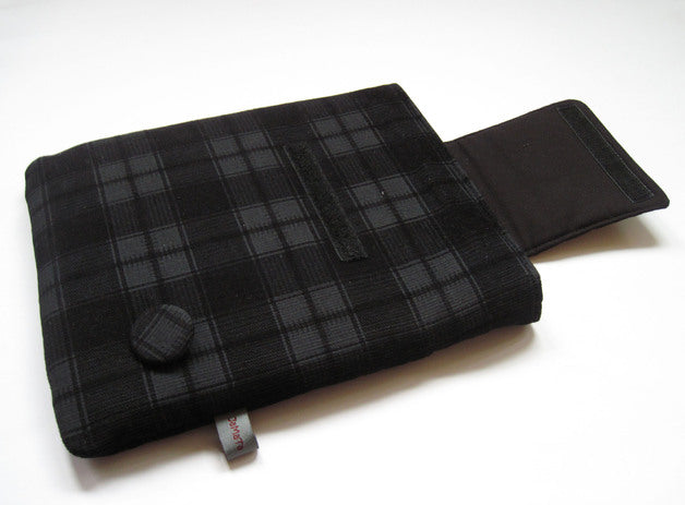 Tablet- oder Notebook- Tasche "Karo-Cord"